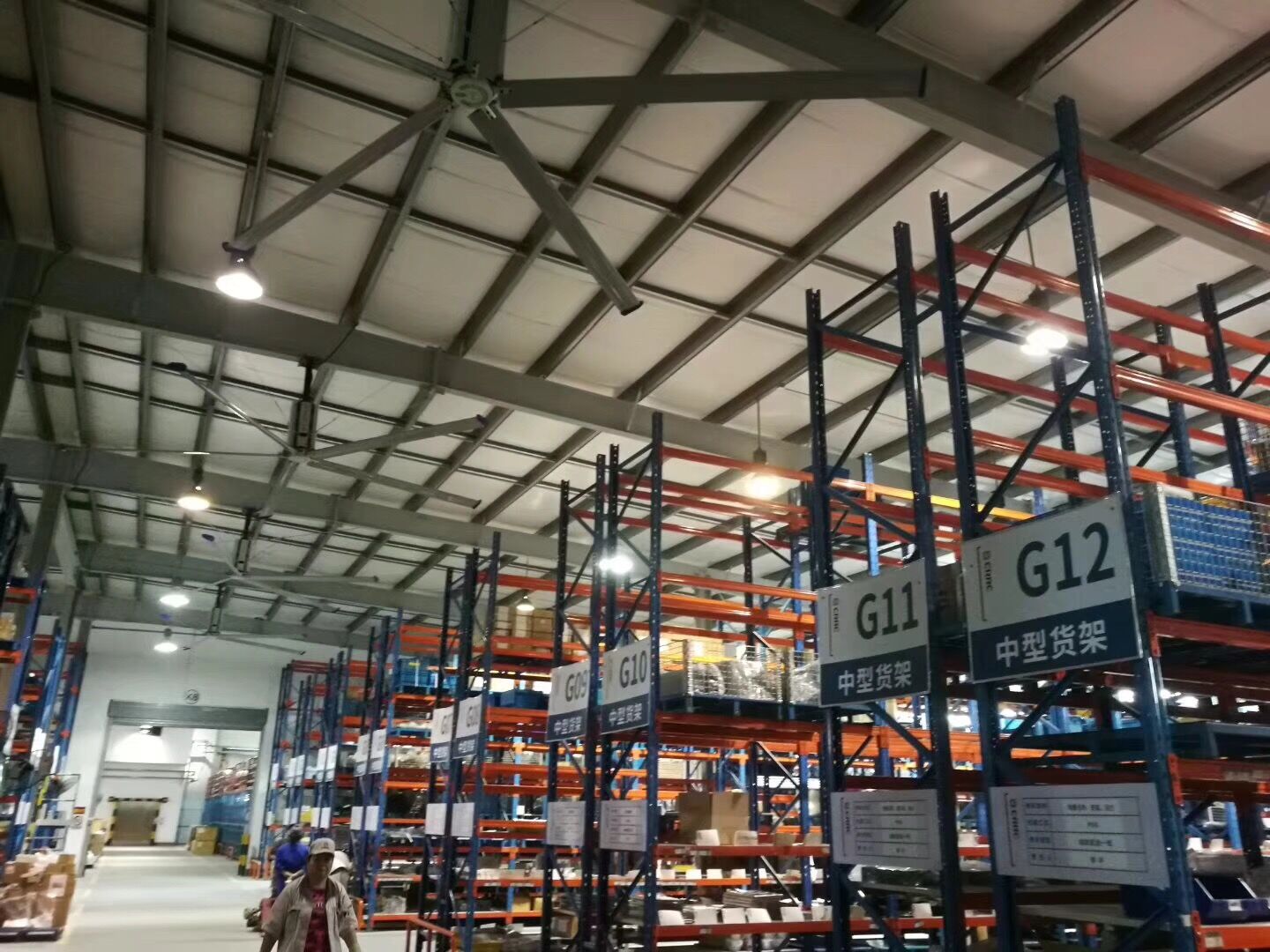 世界500強(qiáng)鐘愛這款高大廠房通風(fēng)降溫設(shè)備-大型工業(yè)風(fēng)扇