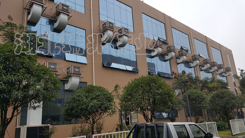 冷風(fēng)機(jī)、工業(yè)冷風(fēng)機(jī)、蒸發(fā)式冷風(fēng)機(jī)、潤東方蒸發(fā)式冷風(fēng)機(jī)、湖北潤東方蒸發(fā)式冷風(fēng)機(jī)、廠房降溫、廠房通風(fēng)、湖北廠房降溫、湖北廠房通風(fēng)降溫、車間通風(fēng)、車間降溫、通風(fēng)降溫、車間通風(fēng)降溫、湖北車間降溫、湖北車間通風(fēng)降溫