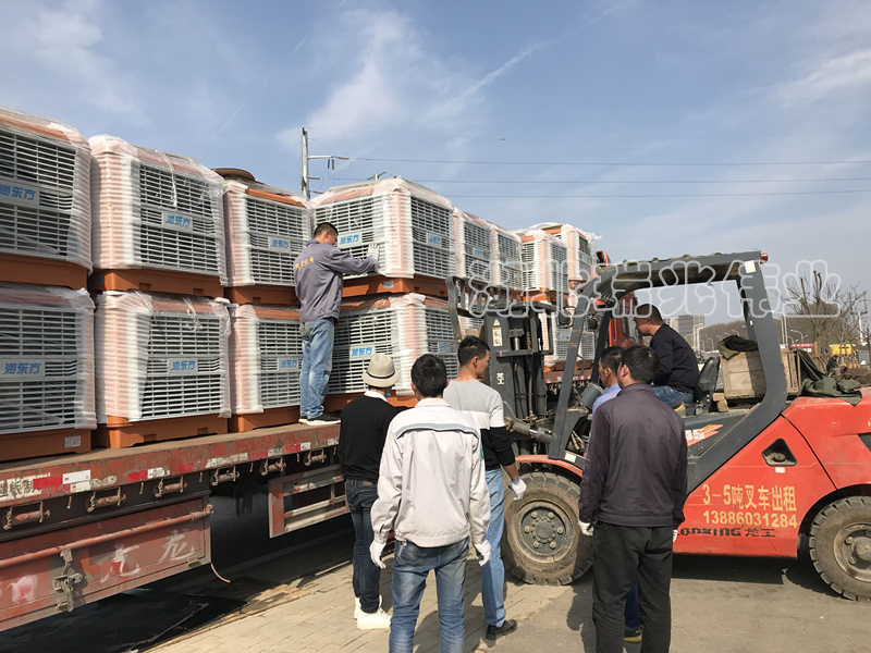 環(huán)?？照{(diào),冷風(fēng)機(jī),冷風(fēng)機(jī)廠家,工業(yè)風(fēng)扇,廠房降溫,車(chē)間降溫,工廠降溫,車(chē)間溫控設(shè)備,車(chē)間降溫設(shè)備,工廠降溫設(shè)備,車(chē)間降溫方案,廠房降溫方案,工廠降溫方案,電商物流倉(cāng)儲(chǔ)降溫方案