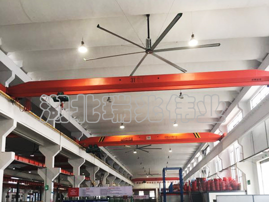 鋼結(jié)構(gòu)廠房通風(fēng)降溫方案,廠房車間通風(fēng)降溫方案,大型工業(yè)風(fēng)扇,物流倉儲大風(fēng)扇,工業(yè)大風(fēng)扇,工業(yè)大吊扇,工業(yè)節(jié)能風(fēng)扇