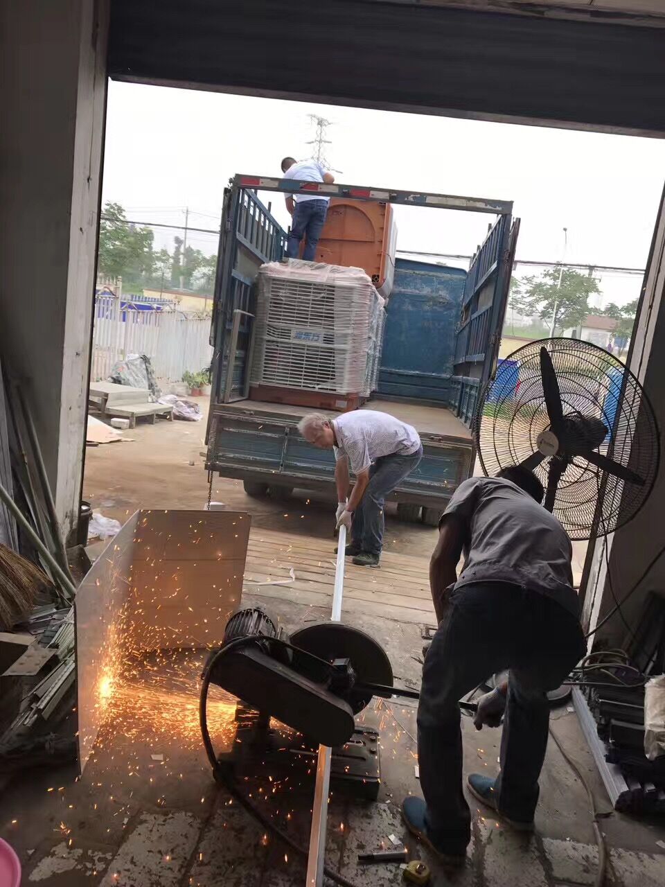 濕簾冷風(fēng)機