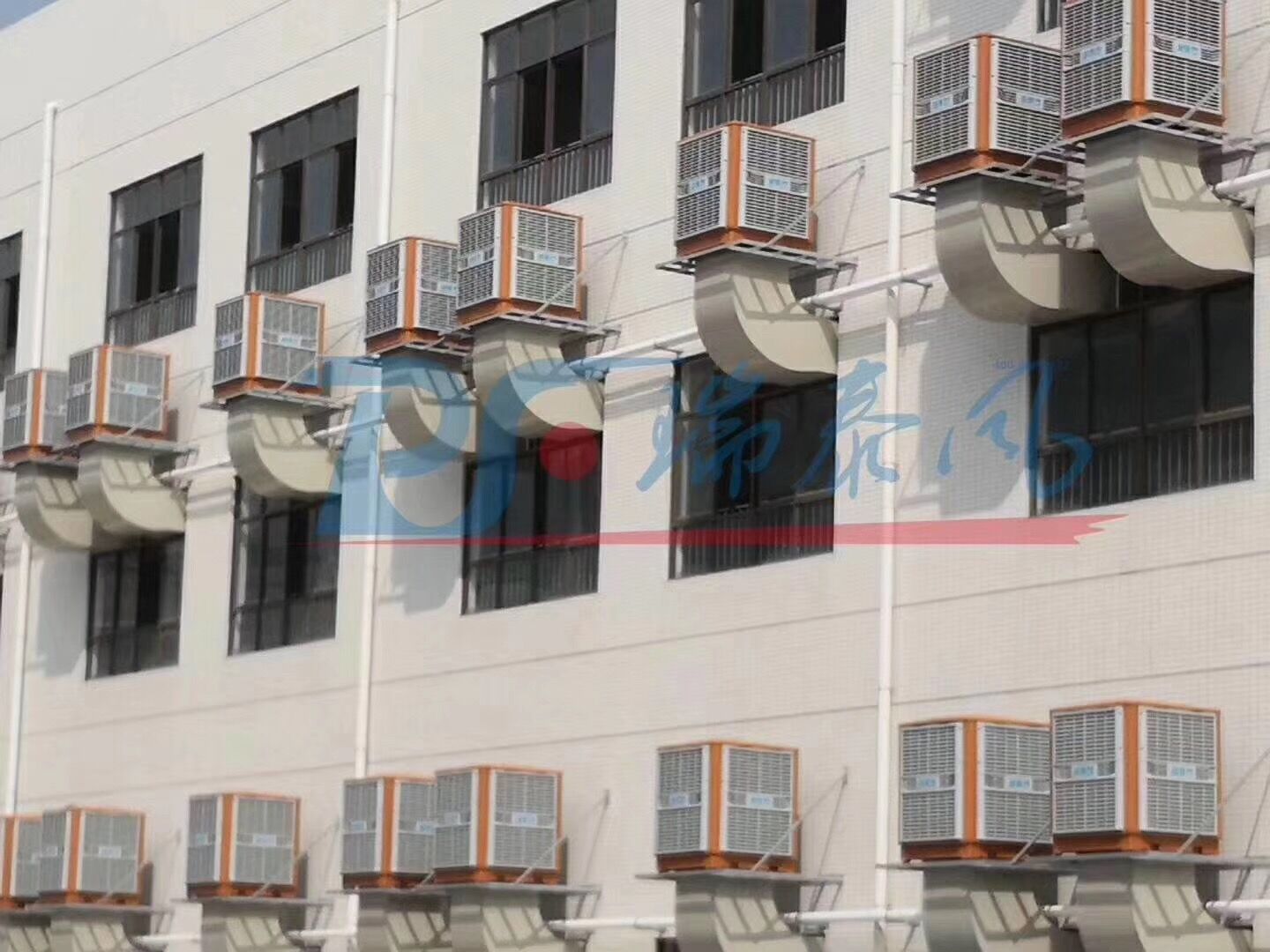 環(huán)?？照{,冷風機,冷風機廠家,工業(yè)風扇,廠房降溫,車間降溫,工廠降溫,車間溫控設備,車間降溫設備,工廠降溫設備,車間降溫方案,廠房降溫方案,工廠降溫方案,電商物流倉儲降溫方案