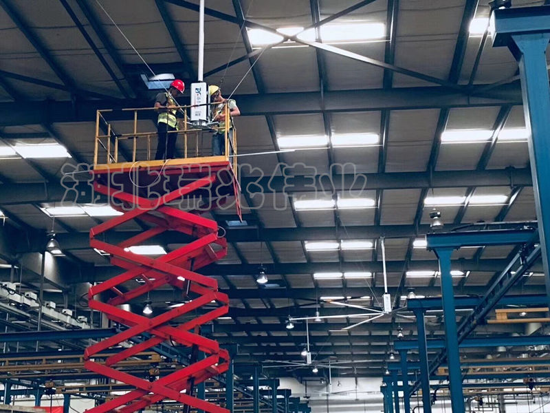 鋼結(jié)構(gòu)廠房通風(fēng)降溫方案,廠房車間通風(fēng)降溫方案,大型工業(yè)風(fēng)扇,物流倉儲(chǔ)大風(fēng)扇,工業(yè)大風(fēng)扇,工業(yè)大吊扇,工業(yè)節(jié)能風(fēng)扇